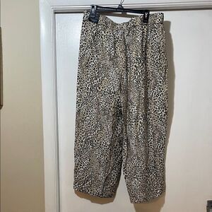 Meg & Margot pull on wide leg crop leopard print pants NEW extra large